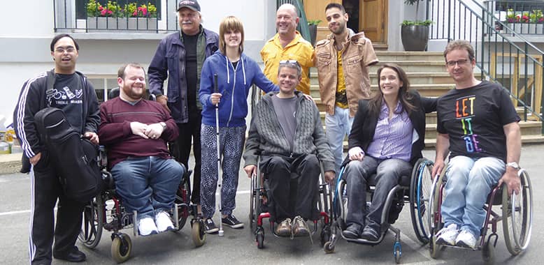 Alvin and the “Yes I Can” band at the Abbey Road Studio, London